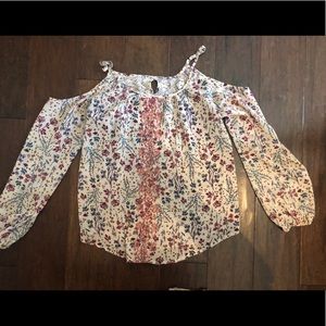 Kohl’s “Rewind” off the shoulder top